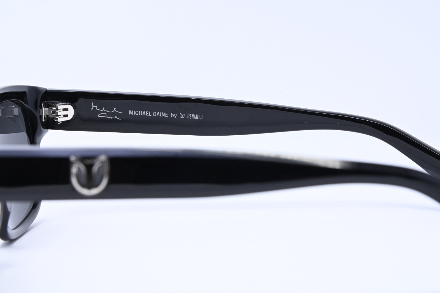 THE MICHAEL CAINE - EDITION - PIANO BLACK